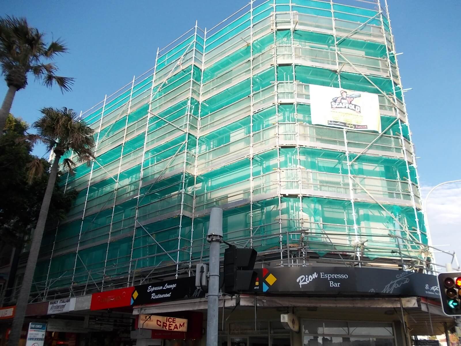 Mr Scaffold goes to Manly