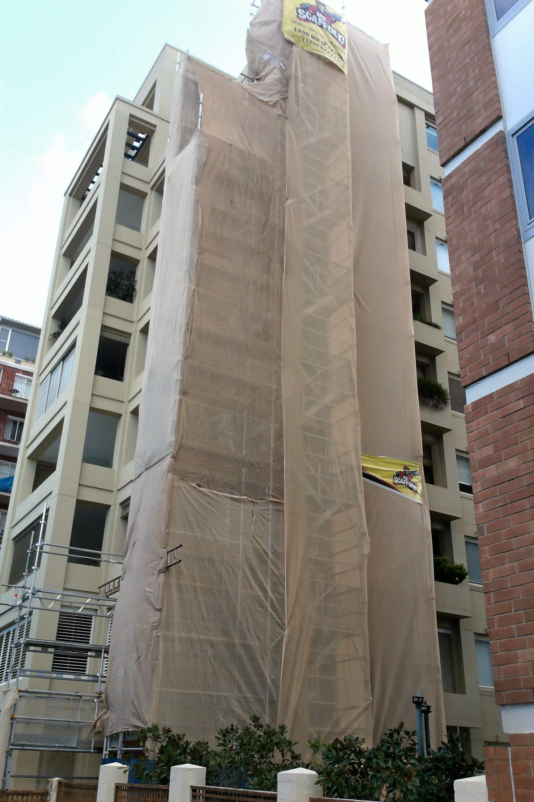 scaffolding to glass roof on level 10