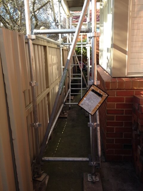 single width scaffold for tight spaces