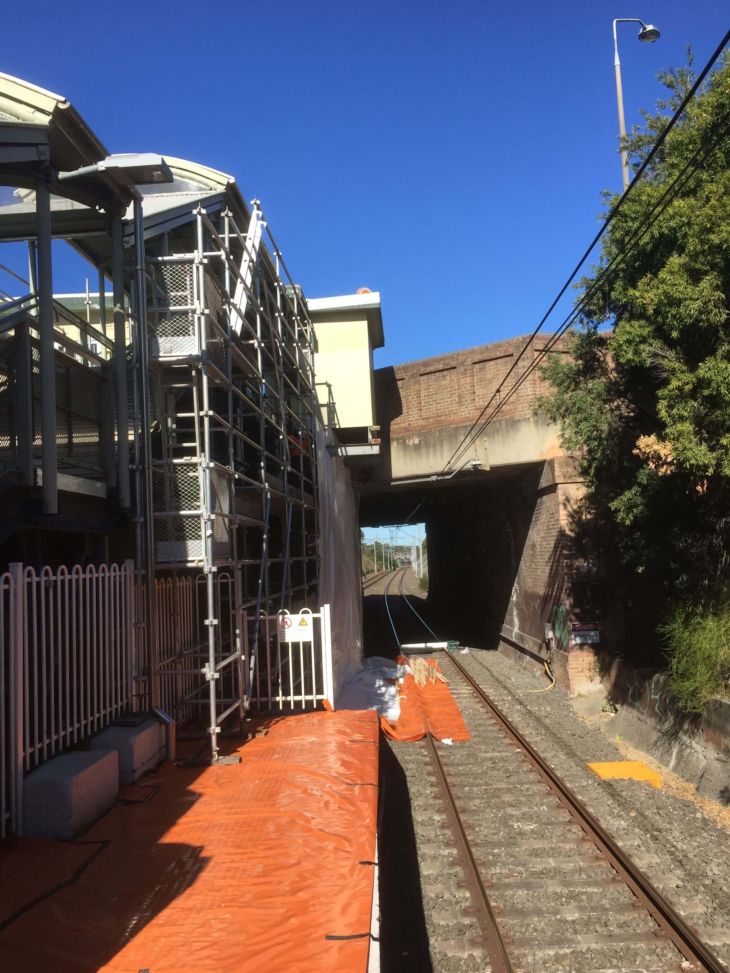 covering scaffolding sydney west railway station