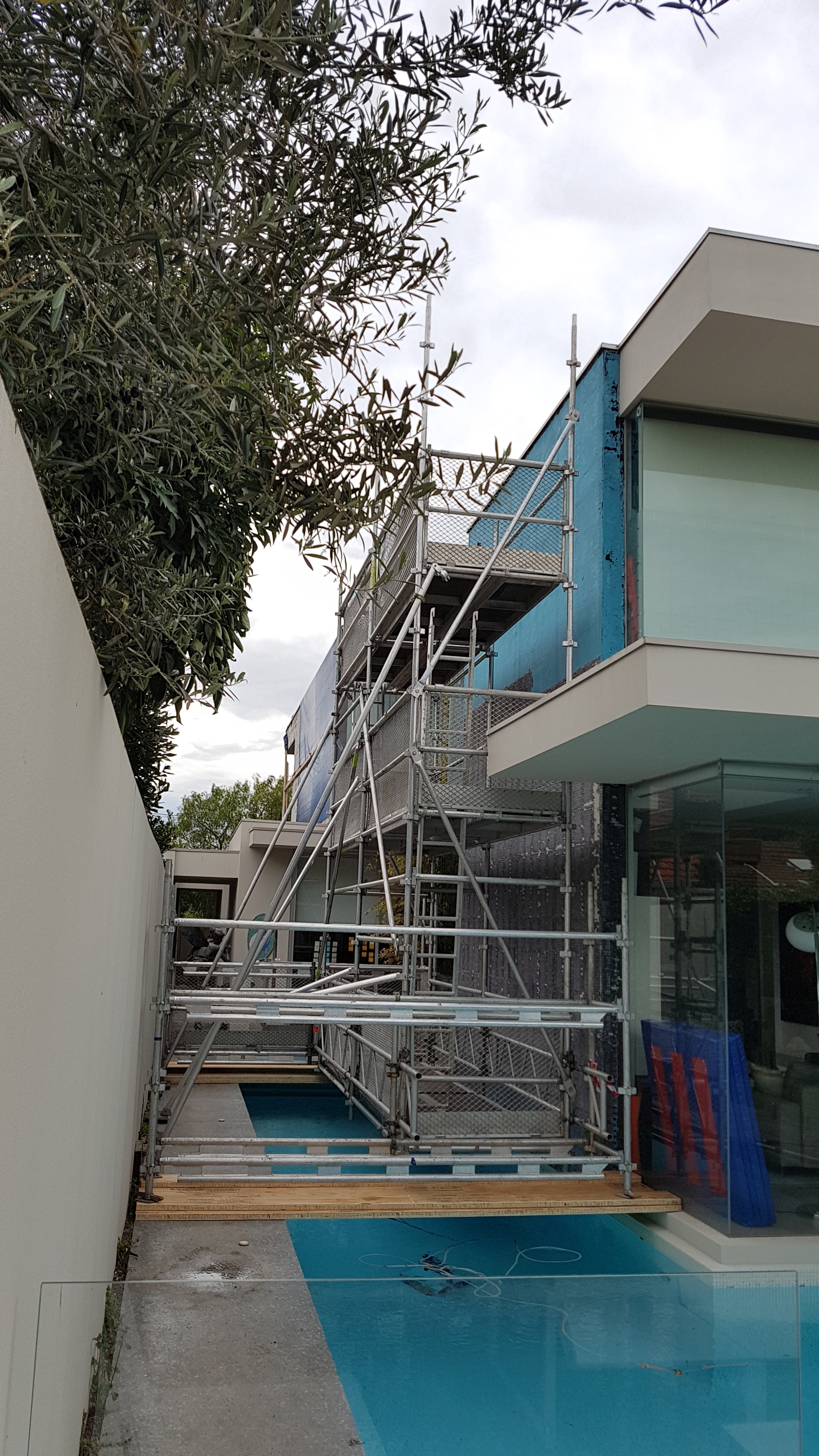 spanning pool scaffold